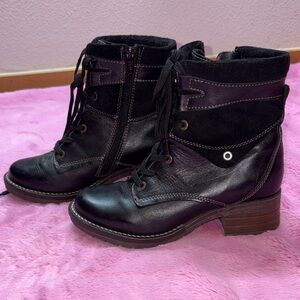 Dromedaris Kara Scrunched Leather & Suede Black Lace-Up Women's Boots